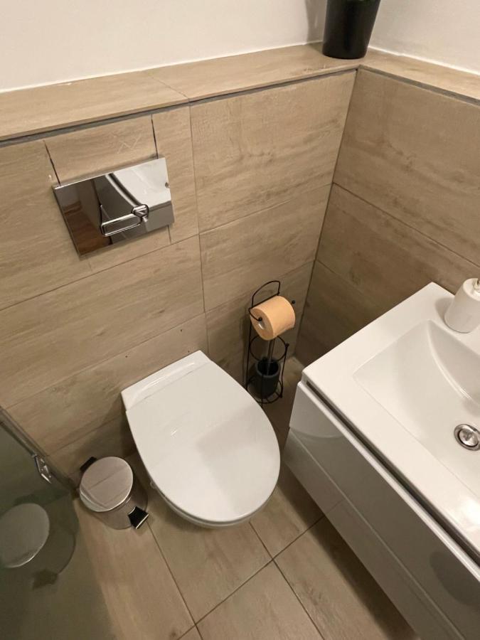 Savoya5 Old Citycenter Selfcheckin Workspacestudio Apartment